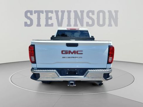Used 2024 GMC Sierra 2500 Pro w/ Convenience Package AWD/4WD image 4