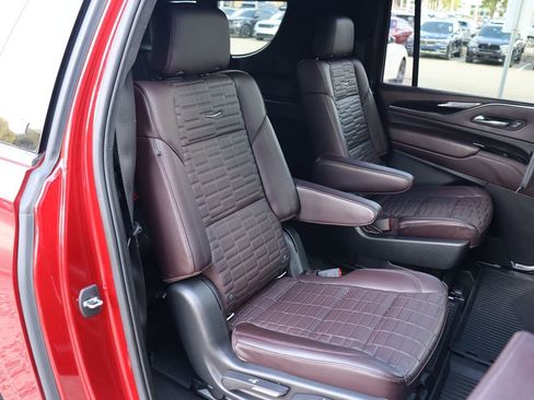 Used 2021 Cadillac Escalade ESV Premium Luxury Platinum image 58