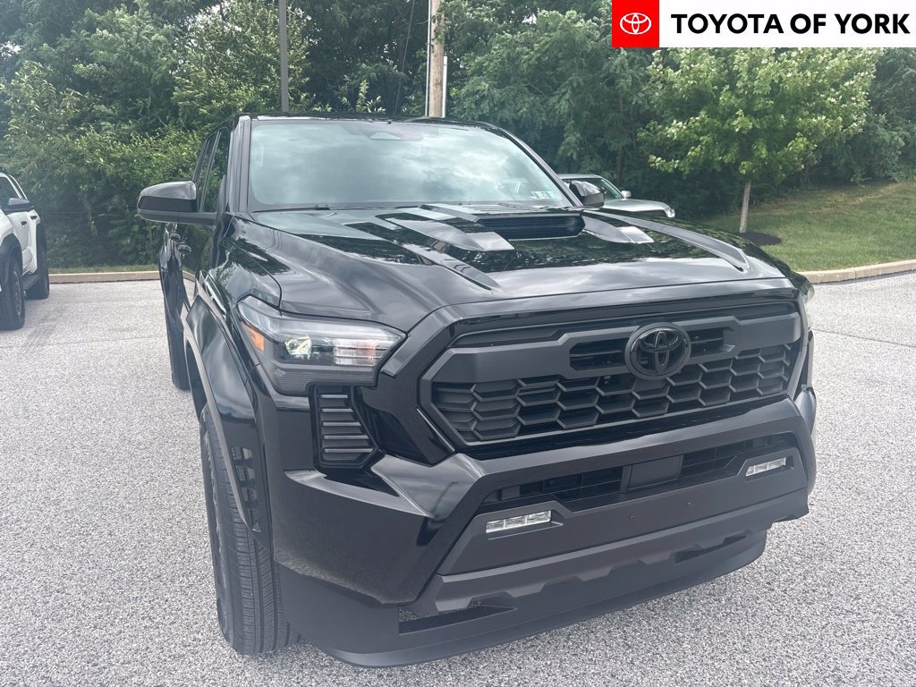 Used 2026 Toyota Tacoma TRD Sport AWD/4WD image 1