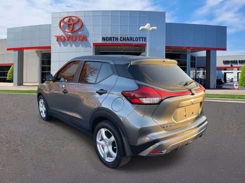 Used 2025 Nissan Kicks Play S image 9