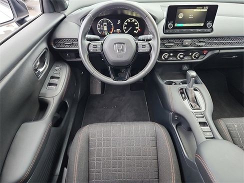 Used 2024 Honda HR-V Sport image 11