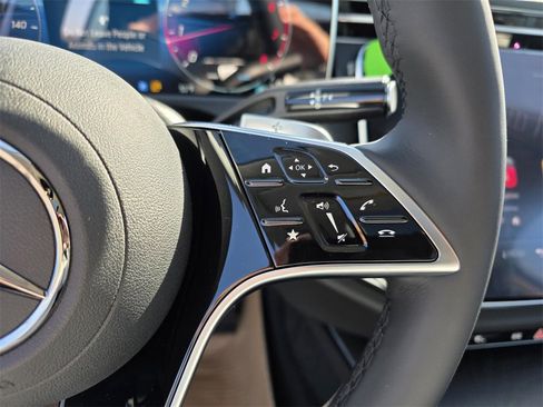 New 2026 Mercedes-Benz E 450 4MATIC Sedan image 16