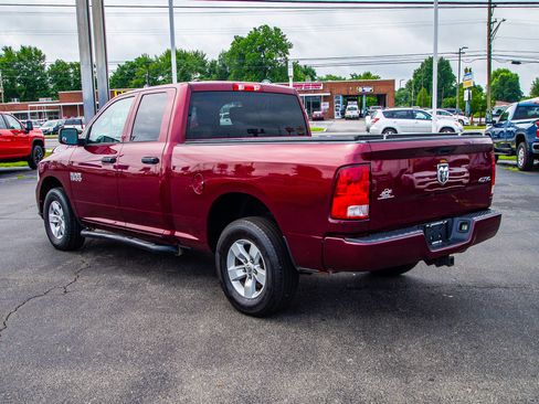 Used 2018 RAM 1500 Express AWD/4WD image 5