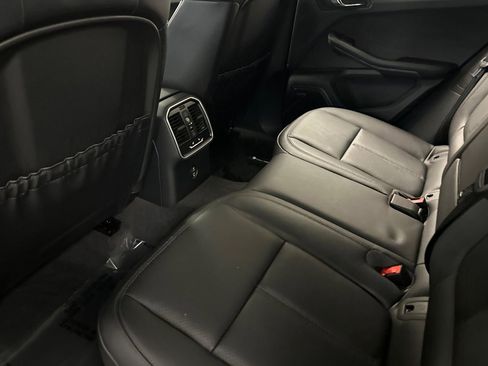 New 2025 Porsche Macan image 14