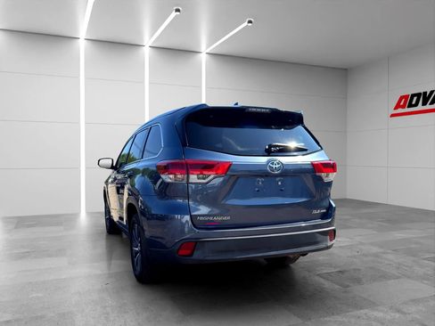 Used 2018 Toyota Highlander XLE AWD/4WD image 5