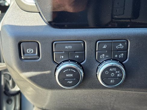 Used 2026 GMC Sierra 1500 SLT w/ SLT Premium Plus Package image 27