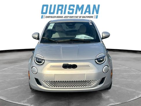 New 2025 FIAT 500 e image 8