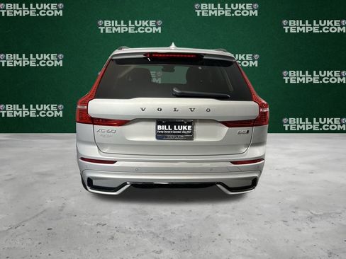 Used 2024 Volvo XC60 B5 Core image 8