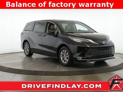 Used 2022 Toyota Sienna XLE