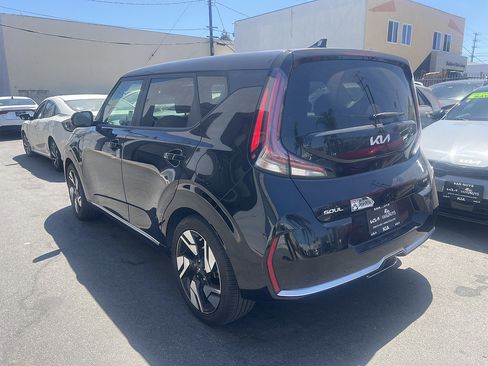 Used 2023 Kia Soul GT-Line FWD image 3