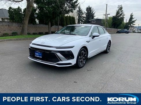 Certified 2024 Hyundai Sonata SEL FWD image 1