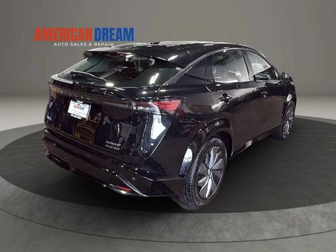 Used 2024 Nissan Ariya AWD image 5