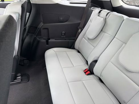 New 2026 Ford Explorer Platinum w/ LUX Leather Package AWD/4WD image 13