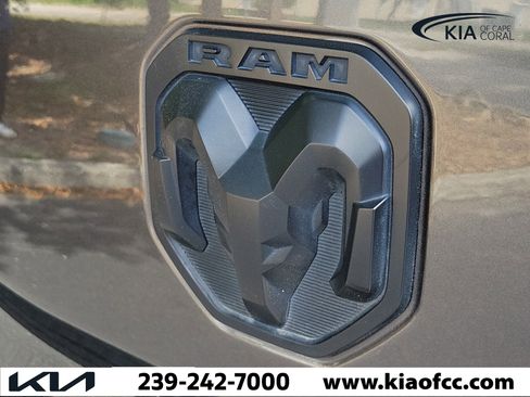Used 2020 RAM 1500 Laramie AWD/4WD image 10