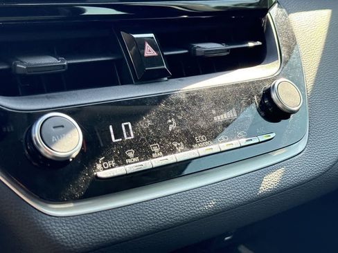 Used 2024 Toyota Corolla LE FWD image 20