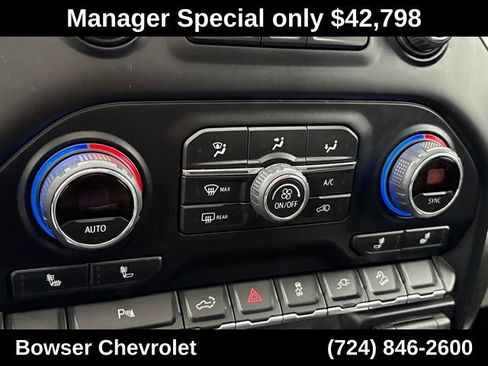 Used 2022 Chevrolet Silverado 1500 LT Trail Boss w/ LT Trail Boss Premium Package AWD/4WD image 20