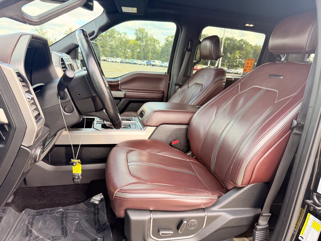 Used 2017 Ford F150 Platinum w/ Equipment Group 701A Luxury AWD/4WD image 12