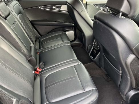 Used 2021 Lincoln Nautilus Reserve w/ Equipment Group 202A image 20