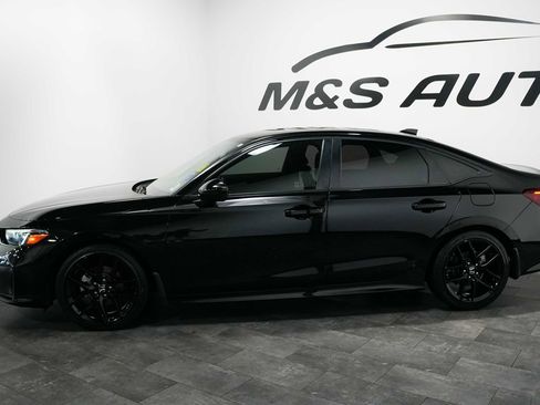Used 2025 Honda Civic Sport image 3