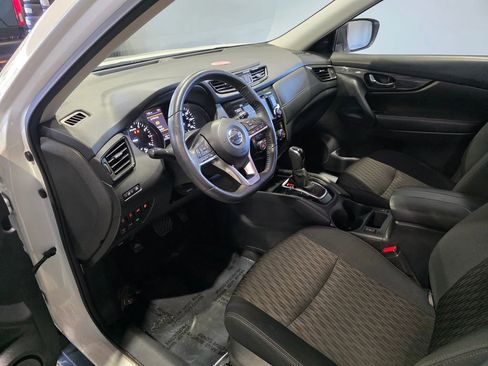 Used 2020 Nissan Rogue SV AWD/4WD image 12