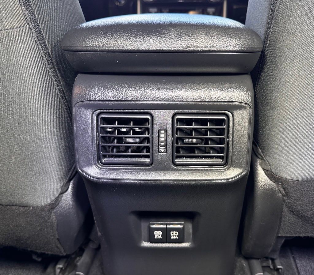 Certified 2021 Toyota RAV4 XLE w/ Convenience Package AWD/4WD image 48