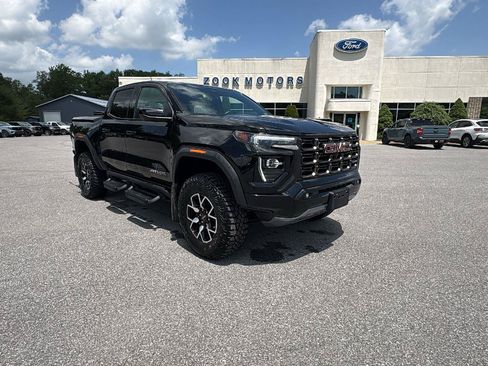 Used 2023 GMC Canyon AT4X AWD/4WD image 2