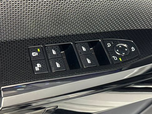 Certified 2024 BMW 740i w/ Premium Package 2 image 13