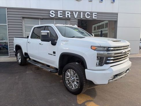 Used 2020 Chevrolet Silverado 3500 High Country w/ LPO, Dark Essentials Package AWD/4WD image 4