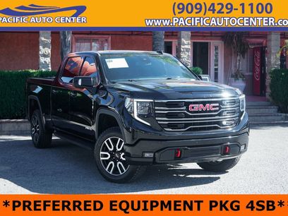 Used 2022 GMC Sierra 1500 AT4 w/ AT4 Preferred Package