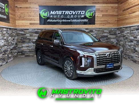 Used 2023 Hyundai Palisade Calligraphy w/ Cargo Package AWD/4WD image 1