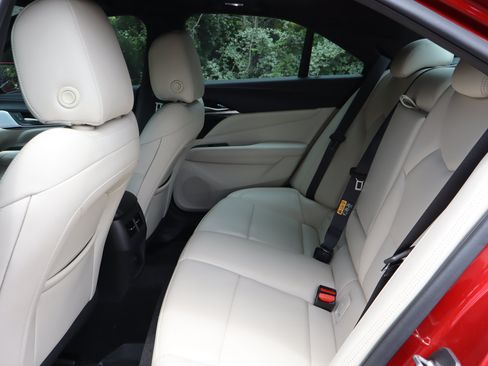 Used 2024 Cadillac CT4 Luxury w/ Sun And Sound Package RWD image 31