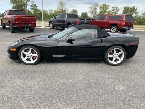 Used 2005 Chevrolet Corvette Convertible w/ Preferred Equipment Group RWD image 6