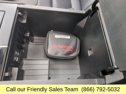 Used 2024 Toyota Tundra Platinum AWD/4WD image 26