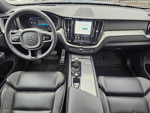 Used 2022 Volvo XC60 T8 R-Design w/ Advanced Package AWD/4WD image 19