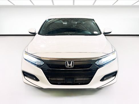 Used 2020 Honda Accord Sport image 2
