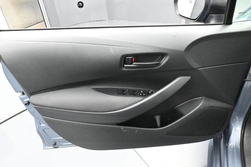 Used 2024 Toyota Corolla LE FWD image 13
