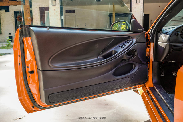 Used 2004 Ford Mustang Mach 1 RWD image 44