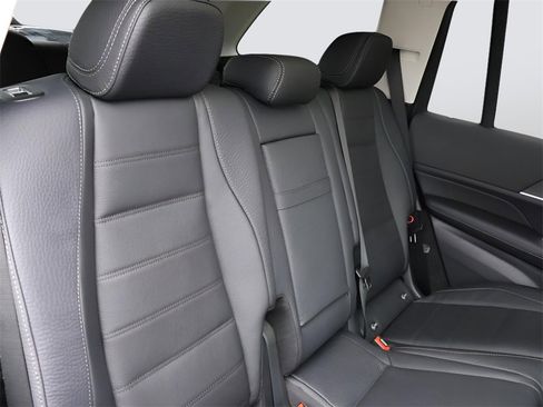 Certified 2025 Mercedes-Benz GLS 450 4MATIC image 15