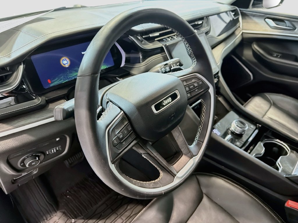 Used 2022 Jeep Grand Cherokee Limited 4xe AWD/4WD image 11