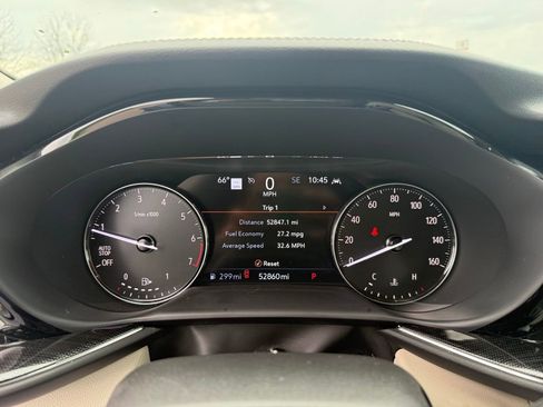 Used 2022 Buick Envision Essence w/ Technology Package I image 35