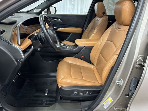 Certified 2024 Cadillac XT4 Sport AWD/4WD image 10