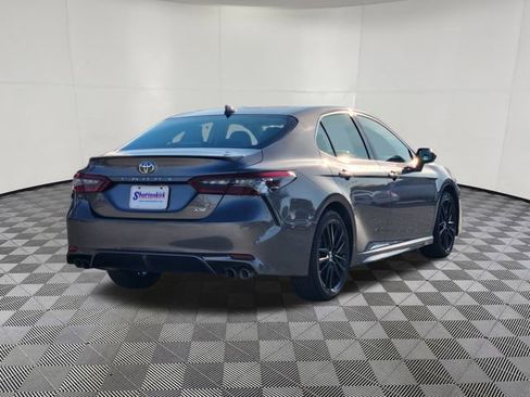 Used 2024 Toyota Camry XSE FWD image 4