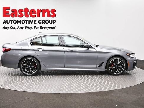 Used 2023 BMW 530i w/ M Sport Package RWD image 4