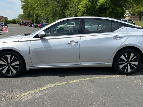 Used 2019 Nissan Altima 2.5 SV AWD/4WD image 5
