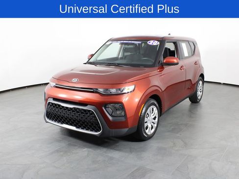 Used 2020 Kia Soul LX image 2