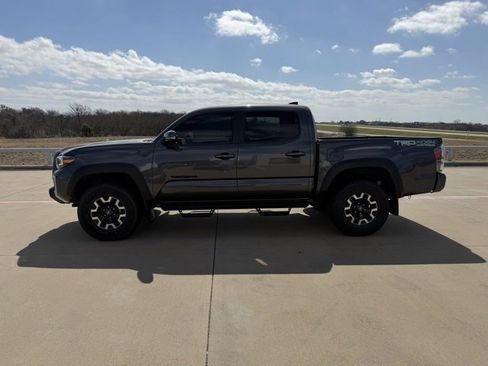 Used 2023 Toyota Tacoma TRD Off-Road w/ Technology Package image 7