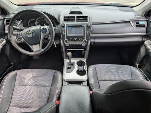 Used 2014 Toyota Camry SE FWD image 22