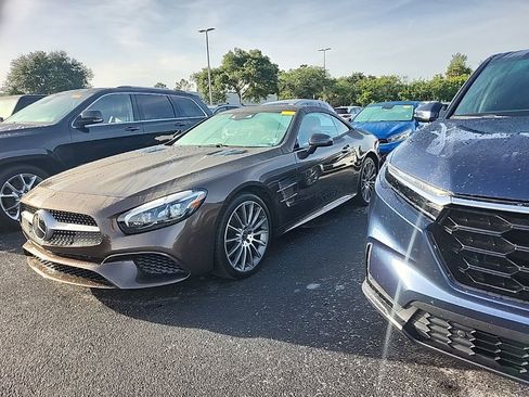 Used 2018 Mercedes-Benz SL 550 image 6