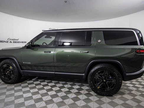 Used 2025 Rivian R1S Adventure AWD/4WD image 13
