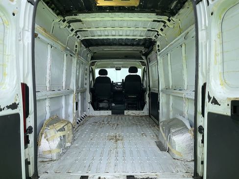 Used 2017 RAM ProMaster 2500 image 27